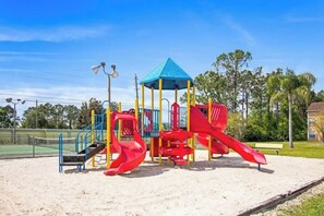 Children’s area - Orlando/Disney Modern Cozy 3br Condo (Kissimmee)