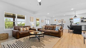 House, Multiple Bedrooms | Living area | Smart TV