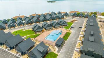 House, Multiple Bedrooms | Exterior