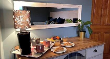 Mew Stone - A large double room with extensive views out to sea.