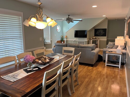 Cozy, Clean, and Comfortable 3 Bedroom/ 2.5 Bath Home in Sneads Ferry, 