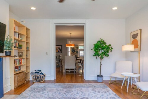 Walk to Soulard 3BR + 3 Baths