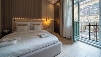 Deluxe Room | 1 bedroom, minibar, free WiFi, bed sheets