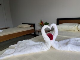 Wifi gratis y ropa de cama 