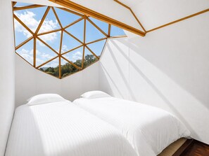 2 quartos, edredons de pluma, Wi-Fi de cortesia, roupa de cama