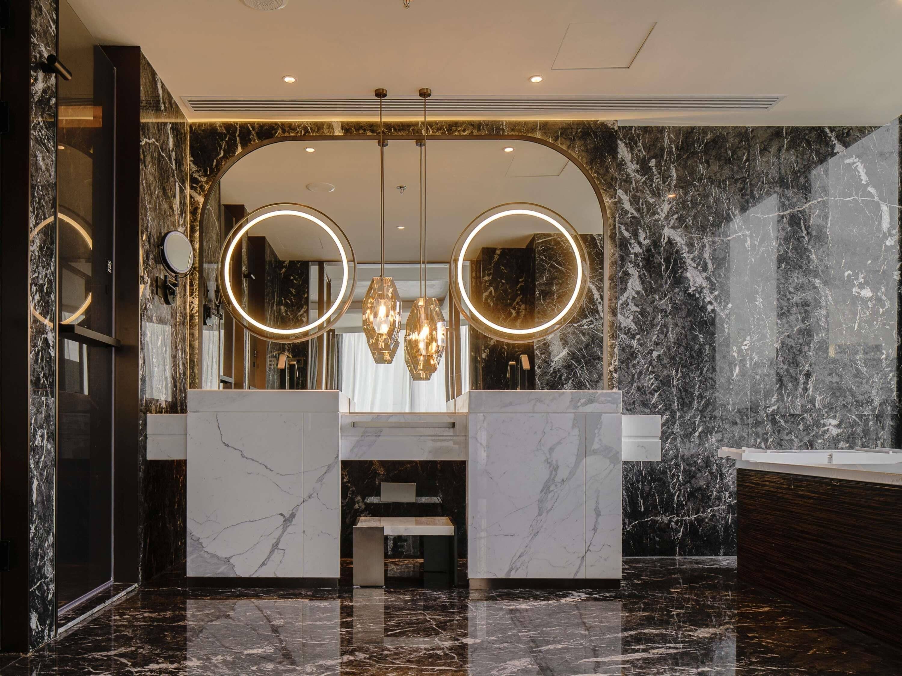 Öryggishólf í herbergi, skrifborð, vinnuaðstaða fyrir fartölvur