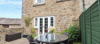 T'other End Arkle Town House