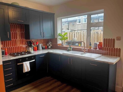 House With Private Garden Near The Stray