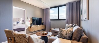 201 Zimbali Lakes Boulevard Suites