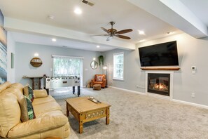 TV, fireplace, foosball - 5 Mi to Rehoboth Beach: Home w/ Backyard! (Rehoboth Beach)