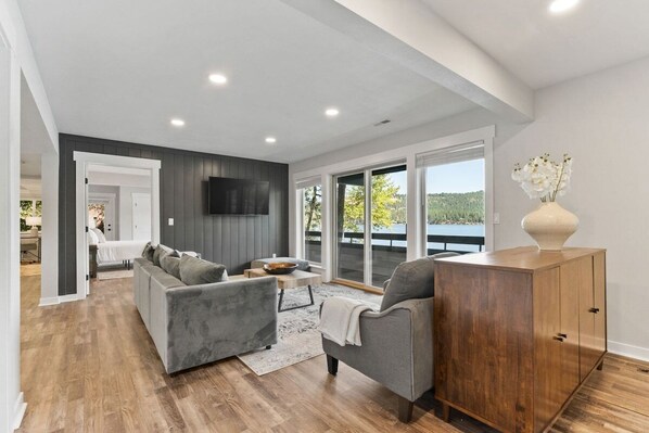 Interior - Charming Condo on Liberty Lake (Liberty Lake)