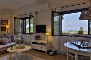 别墅, 4 间卧室, 阳台, 花园景观 | 客厅