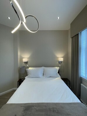 2 bedrooms, iron/ironing board, Internet