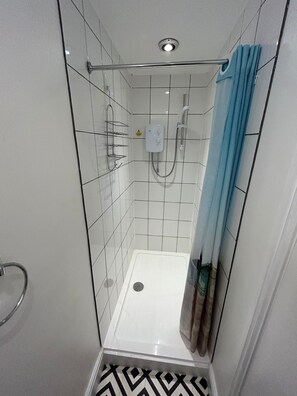 Classic Double Room, Ensuite (Room 3-4-7-8) | Bathroom