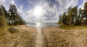 Plage, chaises longues