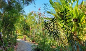 House, 3 Bedrooms, Accessible, Private Pool | Property grounds