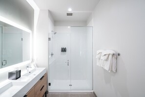 Standard-Suite | Badezimmer