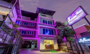 Exterior - Treebo Vsaffron Regency, Punnamada Lake (Ambalapuzha)