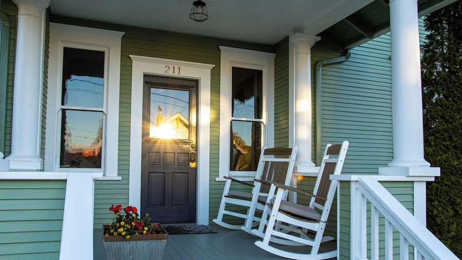 Pearl Inn Bed and Breakfast