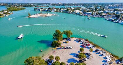 Island Pool House on exclusive Casey Key in South Sarasota.