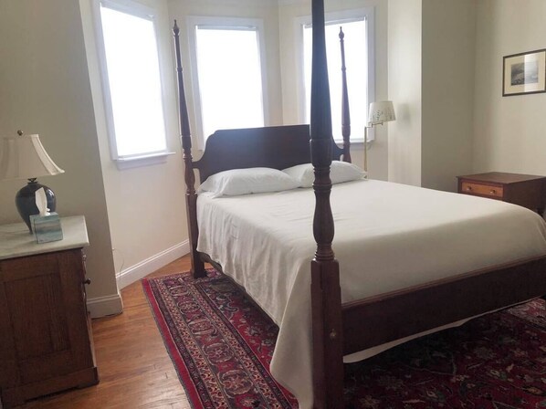 Deluxe Room | Premium bedding, memory foam beds, individually decorated