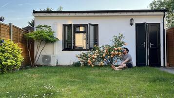 Studio, 1 Queen Bed with Sofa bed | Exterior