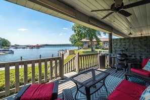 Terrace/patio - Lakefront Serenity in Garland County (Garland County)
