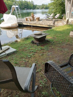 Private beach, sun-loungers, beach umbrellas, beach towels