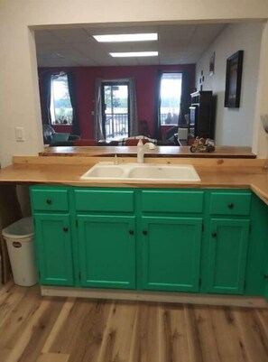 Interior - RiverView Lux: 420 Friendly Damage Control, private deck w/ hot tub (Savanna)