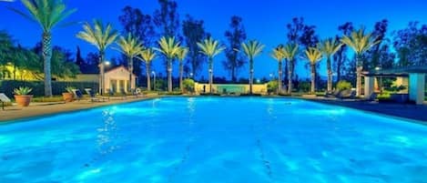 Outdoor pool, a heated pool