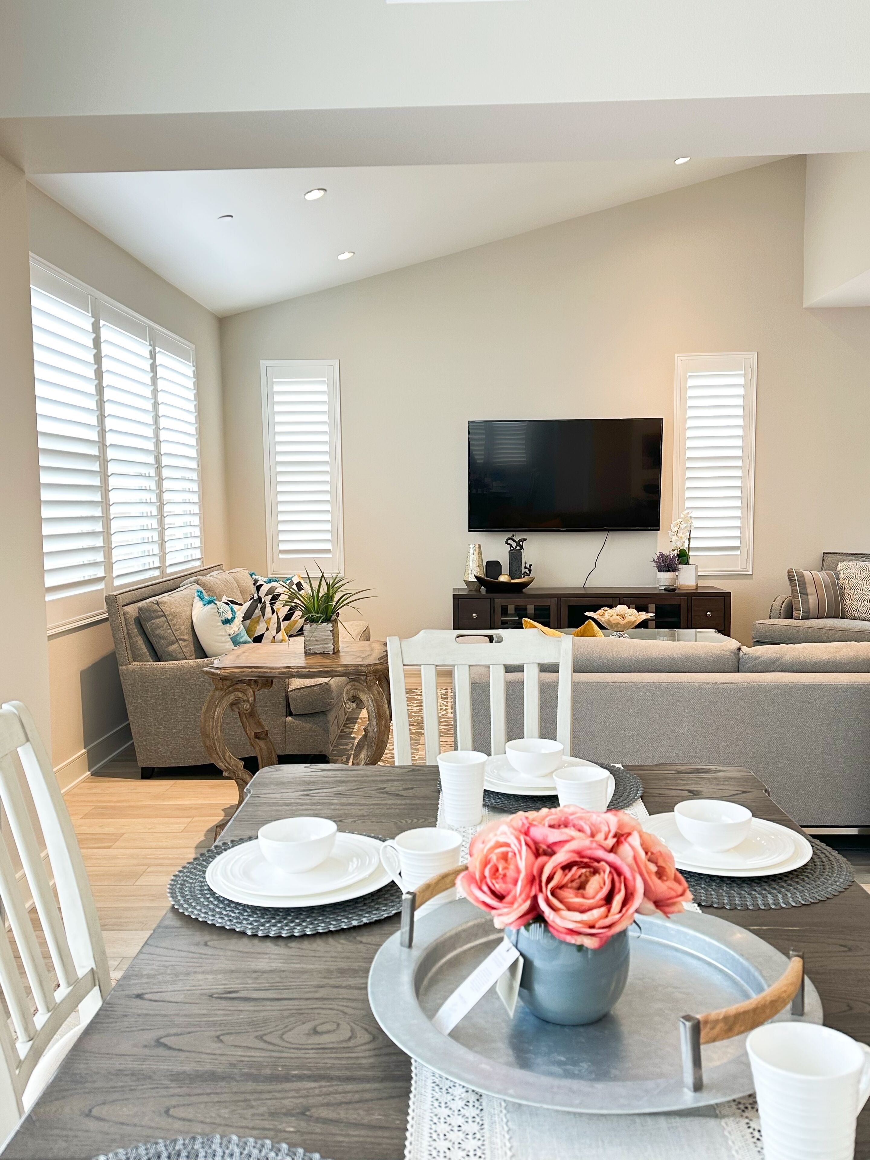 Exquisite 4-bedroom And 4b Villa  Irvine Eastwood - Irvine, CA