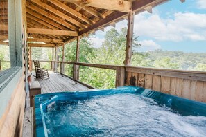 Cabin, Multiple Beds, Hot Tub, Mountain View | Outdoor spa tub - Budro's Bungalow (Townsend)