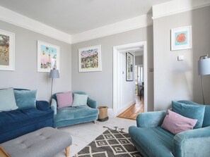 Living area - Coastal View (Lyme Regis)
