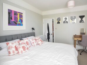 1 bedroom, individually decorated, individually furnished, free WiFi