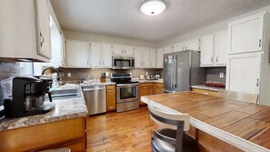 Private kitchen - The Rose (Gatlinburg)