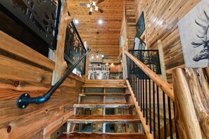Interior - Rustic Hideaway! (Sevierville)