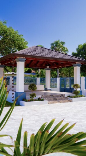 Property grounds - Moncion Deluxe (Monción)