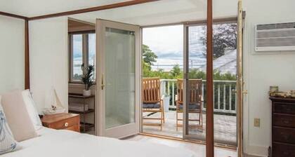 Delightful & Modern seaside escape/Handicap Access