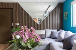 Interior - Designful Apartment in Trendy Roma Norte (Ciudad de México)
