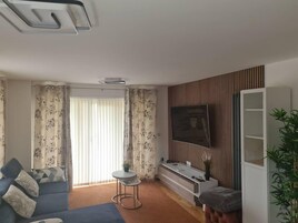 Apartment | Living area