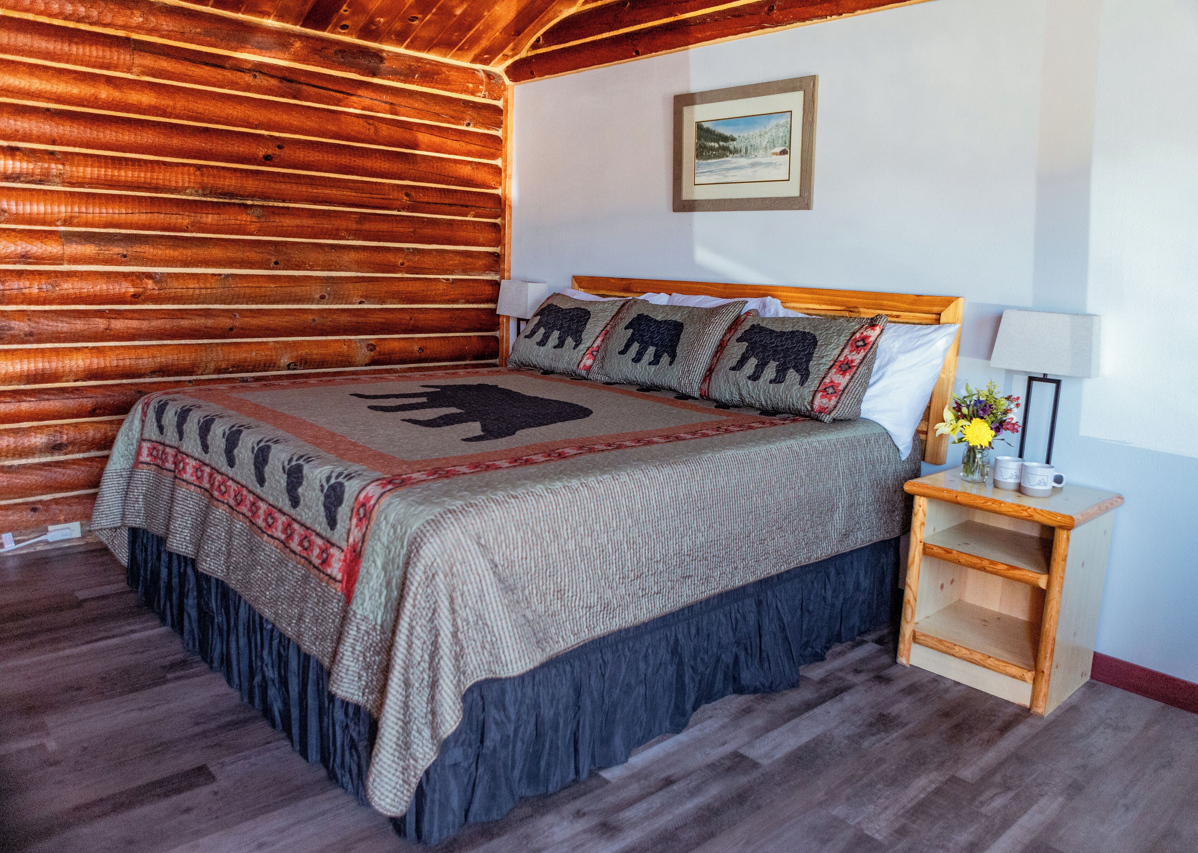 Habitación tradicional, 1 cama King size, para no fumadores, vista a la montaña | 1 habitación, decoración personalizada, muebles diferentes y escritorio 