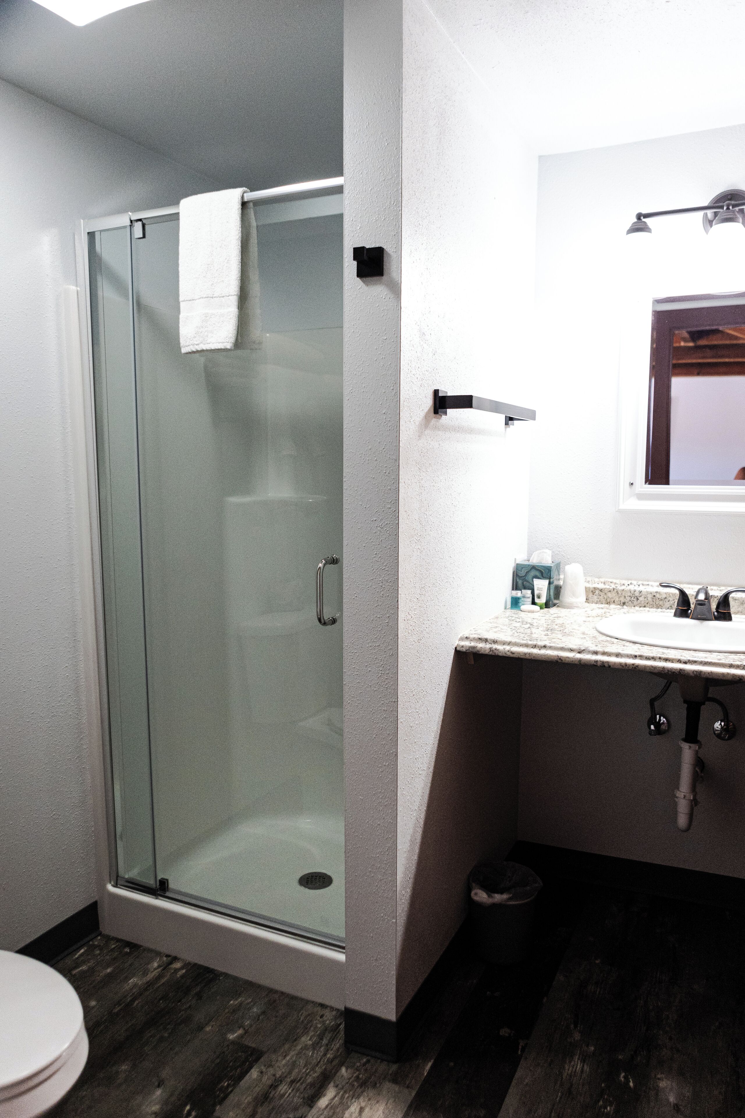 Chambre Tradition, 1 très grand lit, non-fumeur, vue montagne | Salle de bain