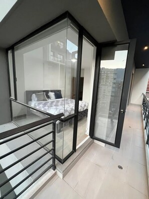 2 bedrooms, WiFi, bed sheets - 802. Edifatelier Fullservapt Poolsauna 8F 2bal Fastwifi (Quito)