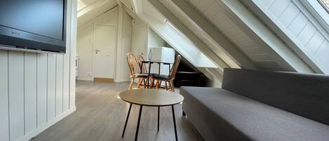 Appartement, 1 chambre, fumeur, vue sur la ville | Aire de séjour