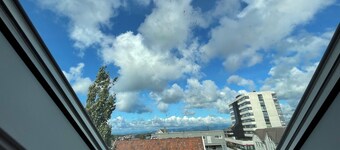 Stunning Hilltop Nest Unparalleled Views at BnB Ap 17