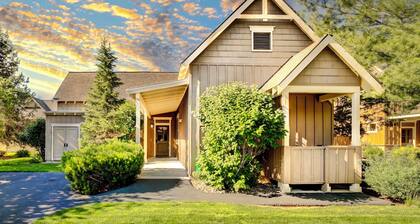 Eagle Crest Desert Sky Retreat - HOT TUB, Dogs OK