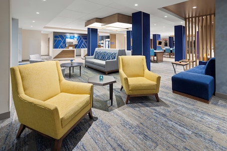 Lobby sitting area. Holiday Inn Express & Suites Waynesboro East by IHG