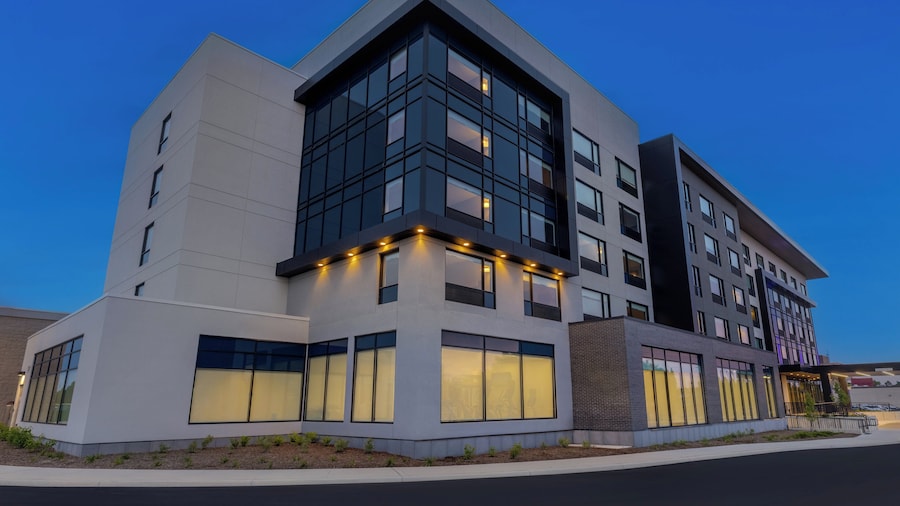Holiday Inn Express & Suites St.Thomas by IHG
