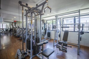 Gym - Duplex em Pinheiros com piscina e AC (São Paulo)