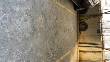 Apartment, 2 Bedrooms, Smoking, Balcony | Property grounds